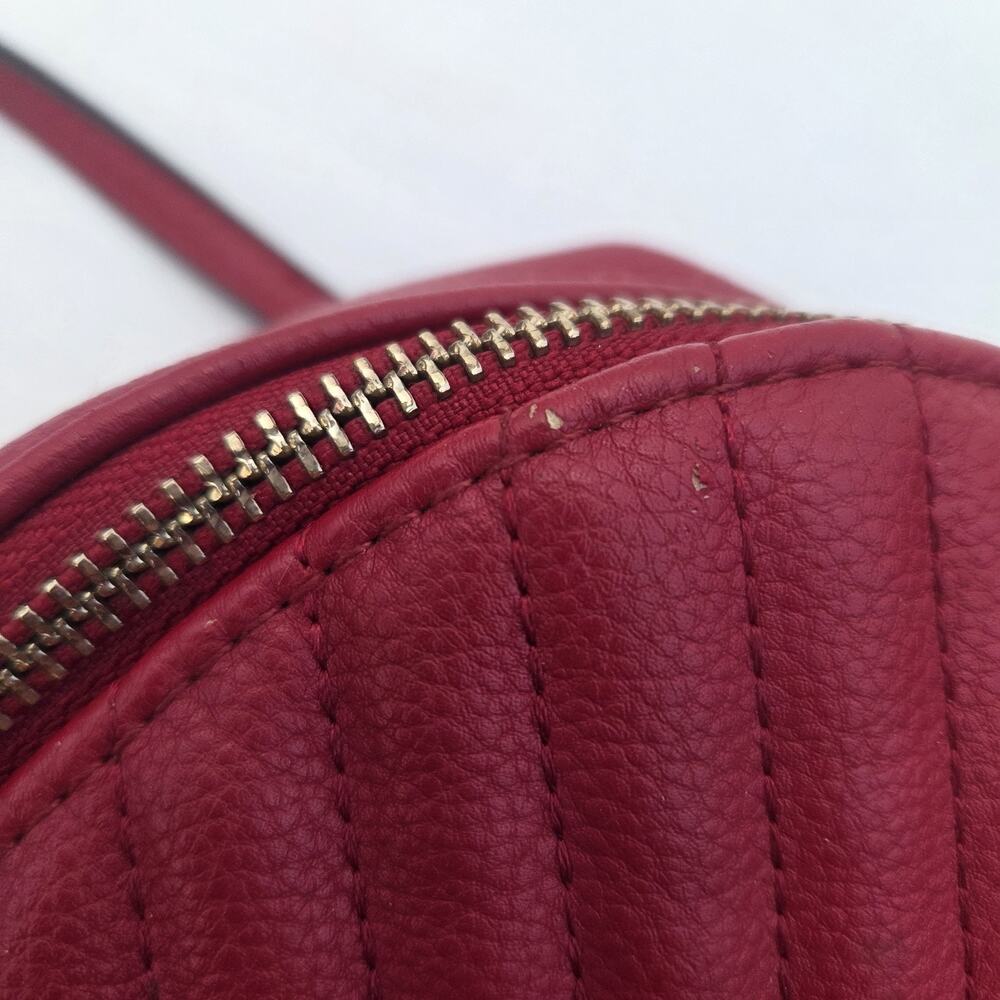 Victoria's Secret V-quilt Mini City Backpack Red Chain READ - Picture 4 of 11